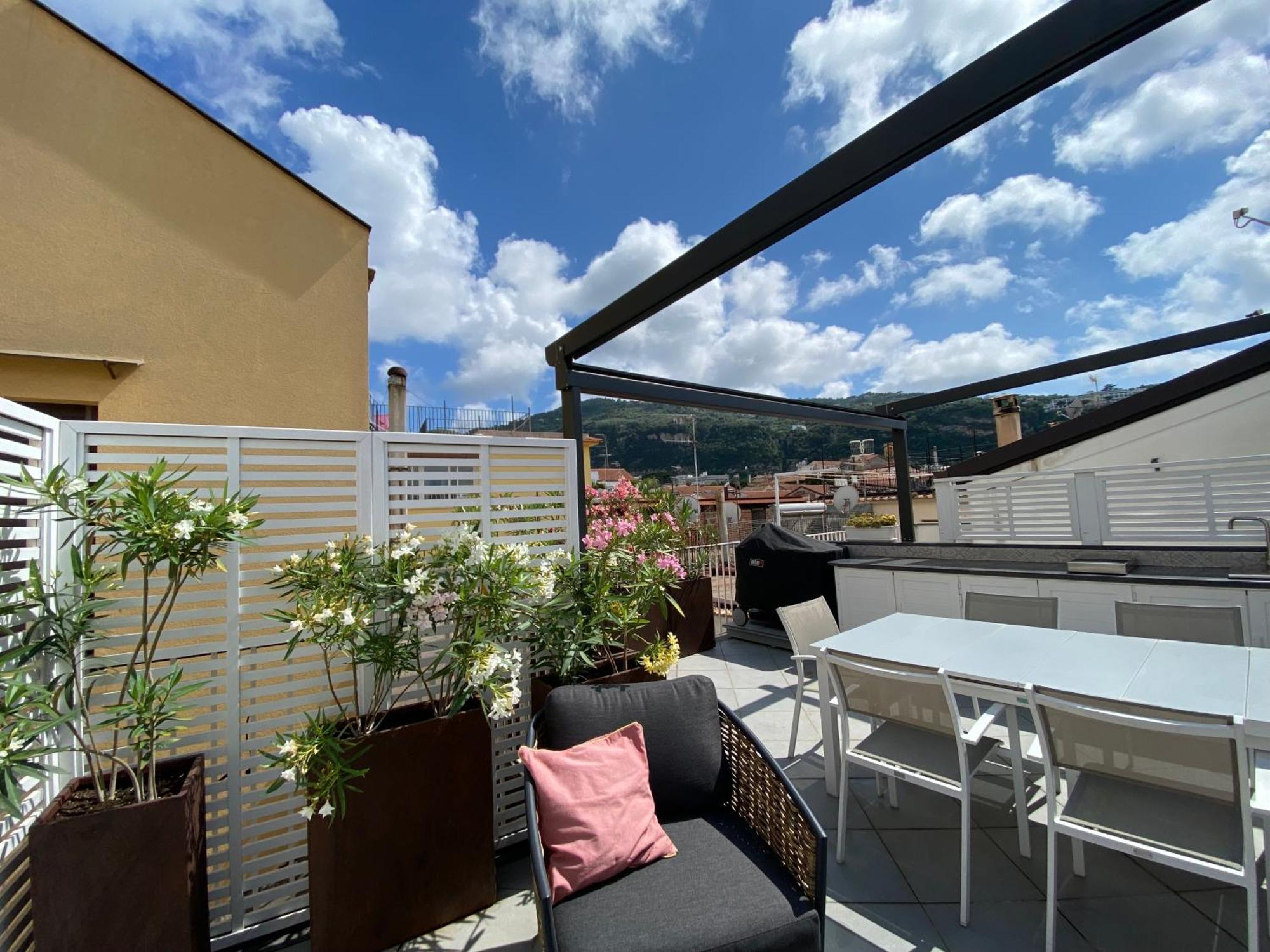 Grata Hospes Sorrento - Boutique House - Rooftop Deck - Bbq エクステリア 写真